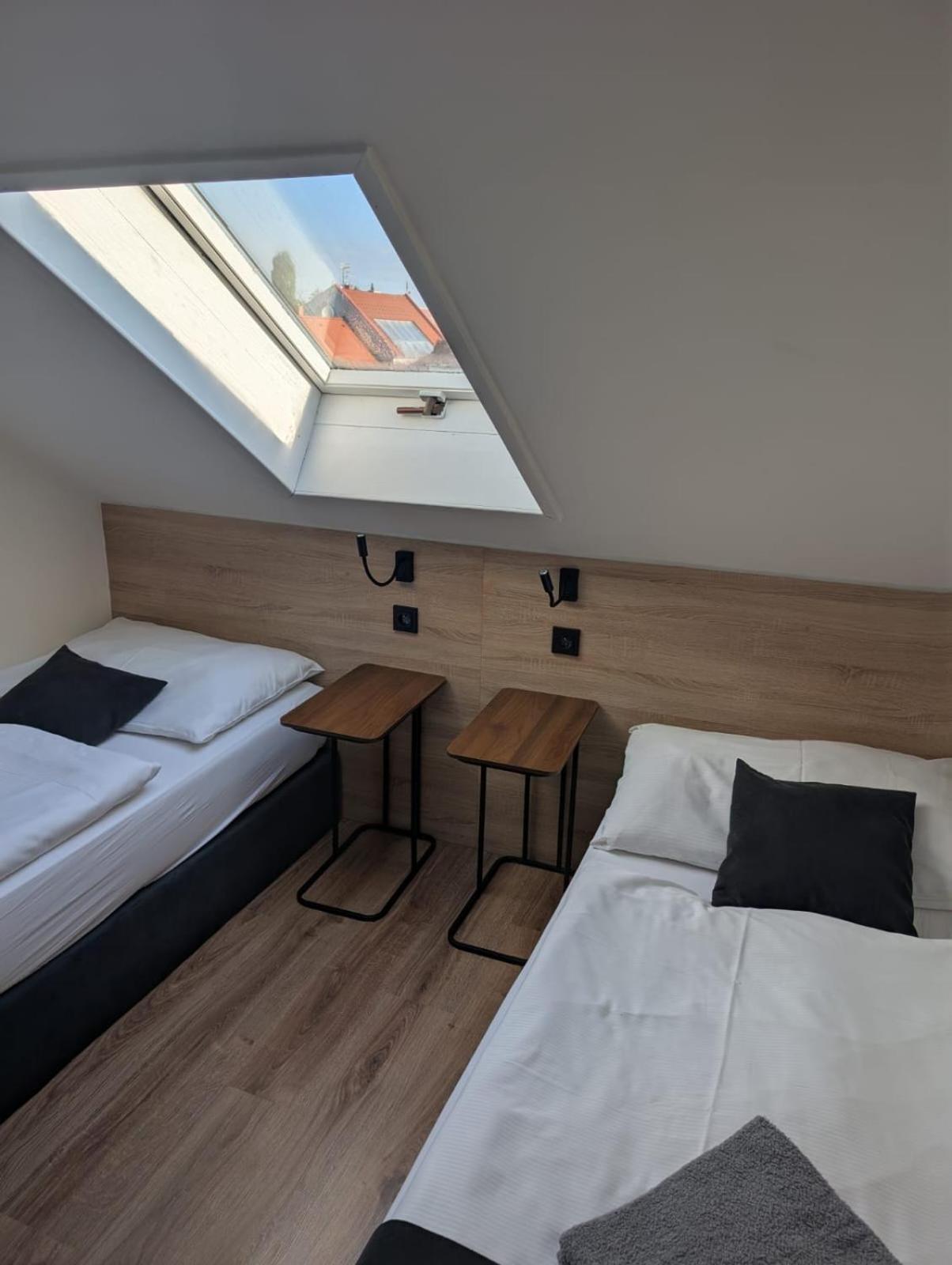 Penzion Ema B&B Prostějov エクステリア 写真